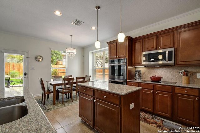 20510 Ashmont, San Antonio, TX 78258