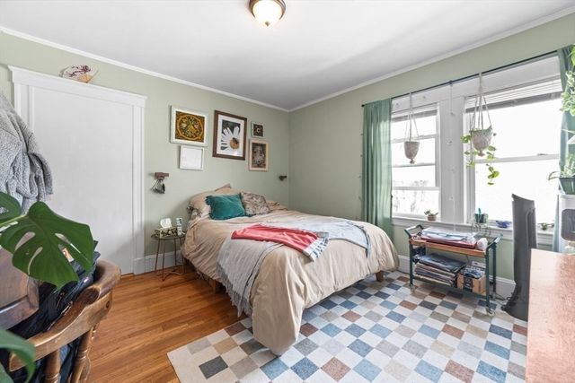 36 Dickinson Rd 36, Boston, MA 02135