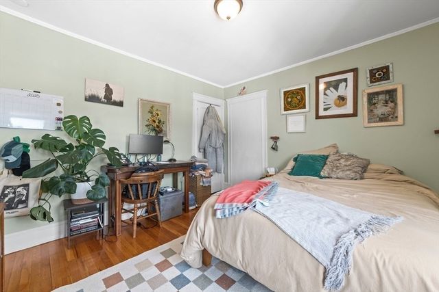 36 Dickinson Rd 36, Boston, MA 02135