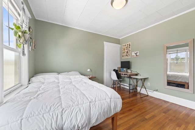 36 Dickinson Rd 36, Boston, MA 02135