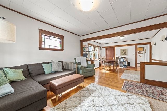 36 Dickinson Rd 36, Boston, MA 02135