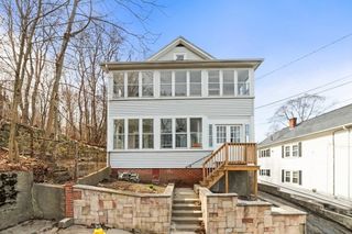 36 Dickinson Rd 36, Boston, MA 02135