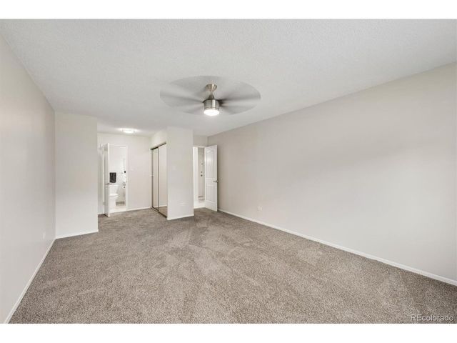 665 S Alton Way 8A, Denver, CO 80247
