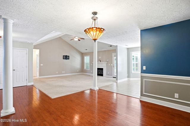 8589 Old Forest Drive NE, Leland, NC 28451