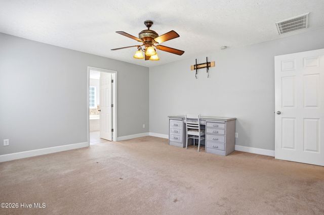 8589 Old Forest Drive NE, Leland, NC 28451