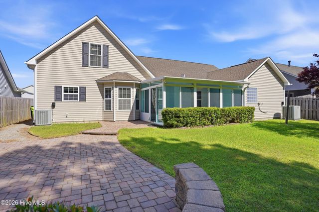 8589 Old Forest Drive NE, Leland, NC 28451