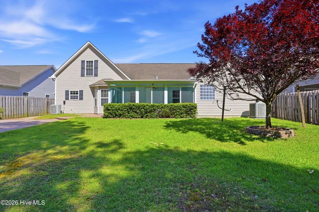 8589 Old Forest Drive NE, Leland, NC 28451