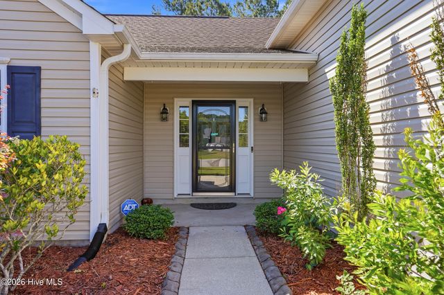 8589 Old Forest Drive NE, Leland, NC 28451