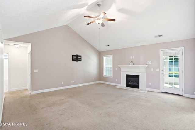 8589 Old Forest Drive NE, Leland, NC 28451
