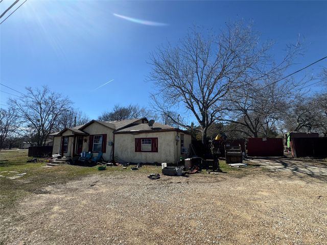510 S Pecan Street, Bells, TX 75414