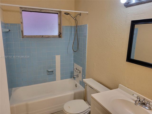 6856 NW 12th St 0, Plantation, FL 33313