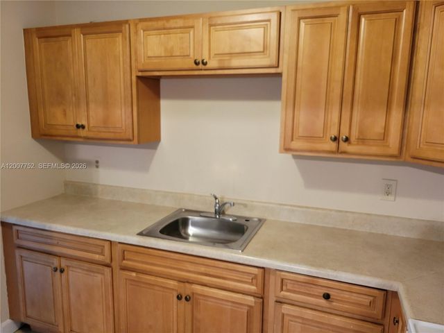 6856 NW 12th St 0, Plantation, FL 33313