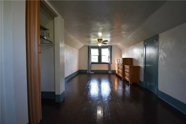 1008 South Rd, Shaler, PA 15209