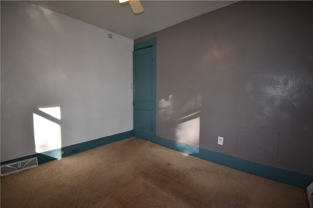 1008 South Rd, Shaler, PA 15209