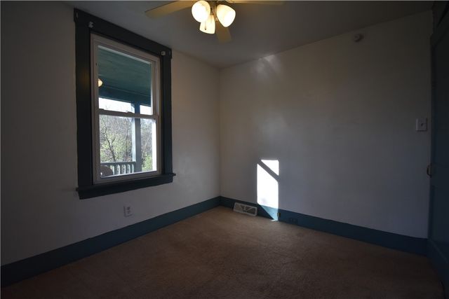1008 South Rd, Shaler, PA 15209