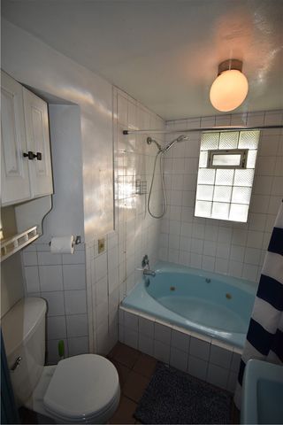 1008 South Rd, Shaler, PA 15209