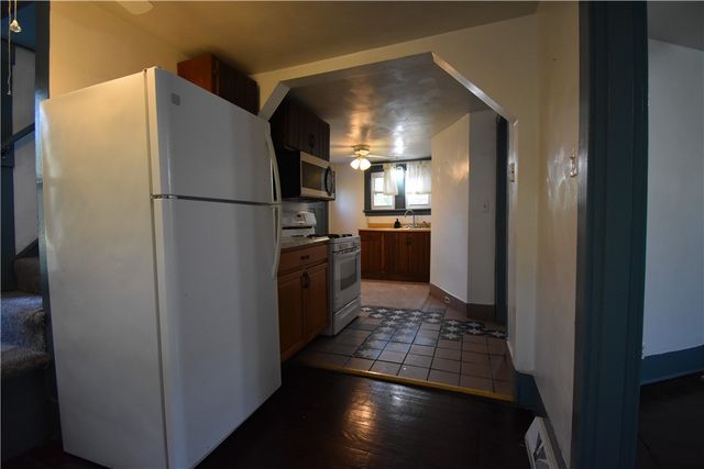 1008 South Rd, Shaler, PA 15209