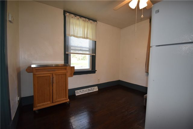 1008 South Rd, Shaler, PA 15209