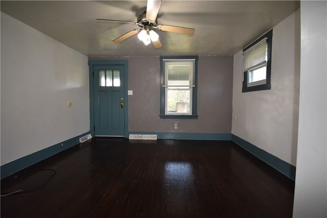1008 South Rd, Shaler, PA 15209