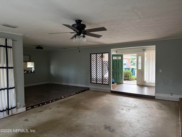3725 DARNALL Place, Jacksonville, FL 32217