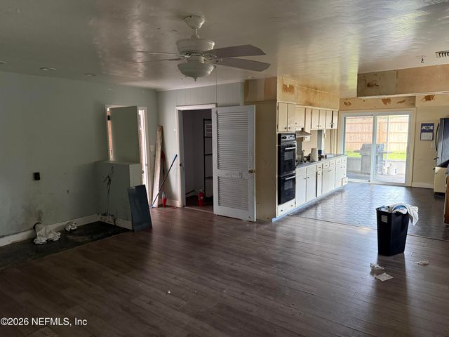 3725 DARNALL Place, Jacksonville, FL 32217