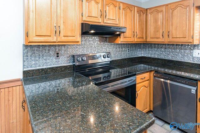 604 Westbrook Drive SW, Decatur, AL 35603