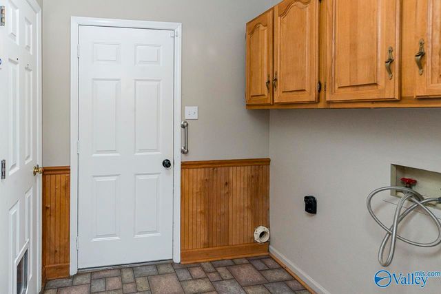 604 Westbrook Drive SW, Decatur, AL 35603