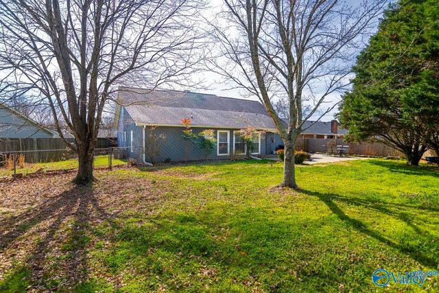 604 Westbrook Drive SW, Decatur, AL 35603