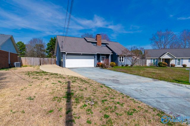 604 Westbrook Drive SW, Decatur, AL 35603