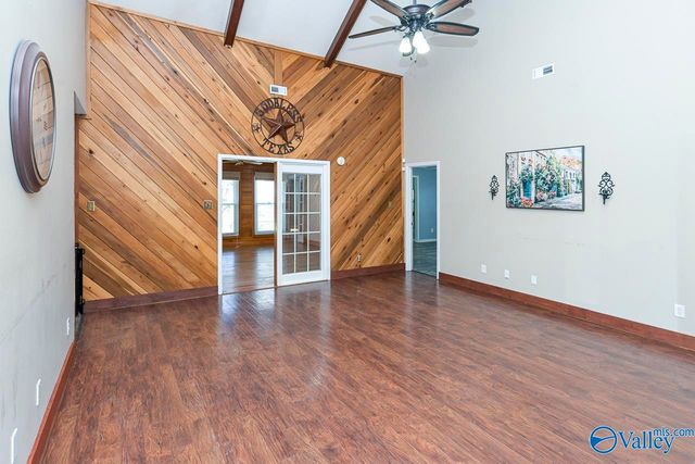 604 Westbrook Drive SW, Decatur, AL 35603