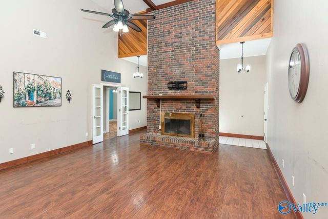 604 Westbrook Drive SW, Decatur, AL 35603