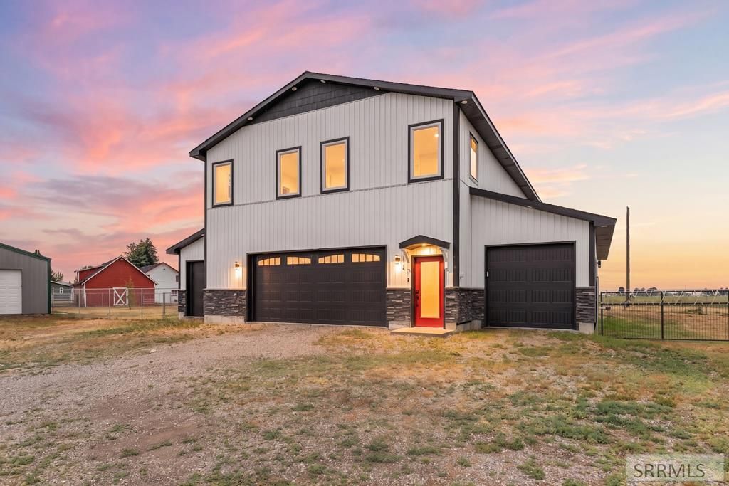 Image 1 of property listing at 1214 N 700 E, Shelley, ID 83274