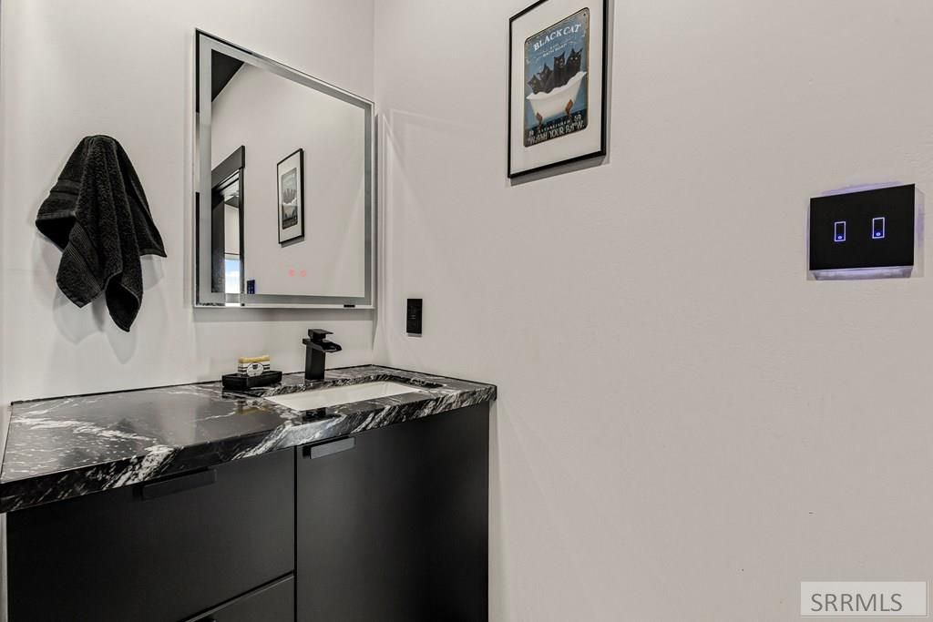 Image 27 of property listing at 1214 N 700 E, Shelley, ID 83274