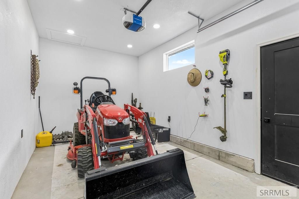 Image 39 of property listing at 1214 N 700 E, Shelley, ID 83274