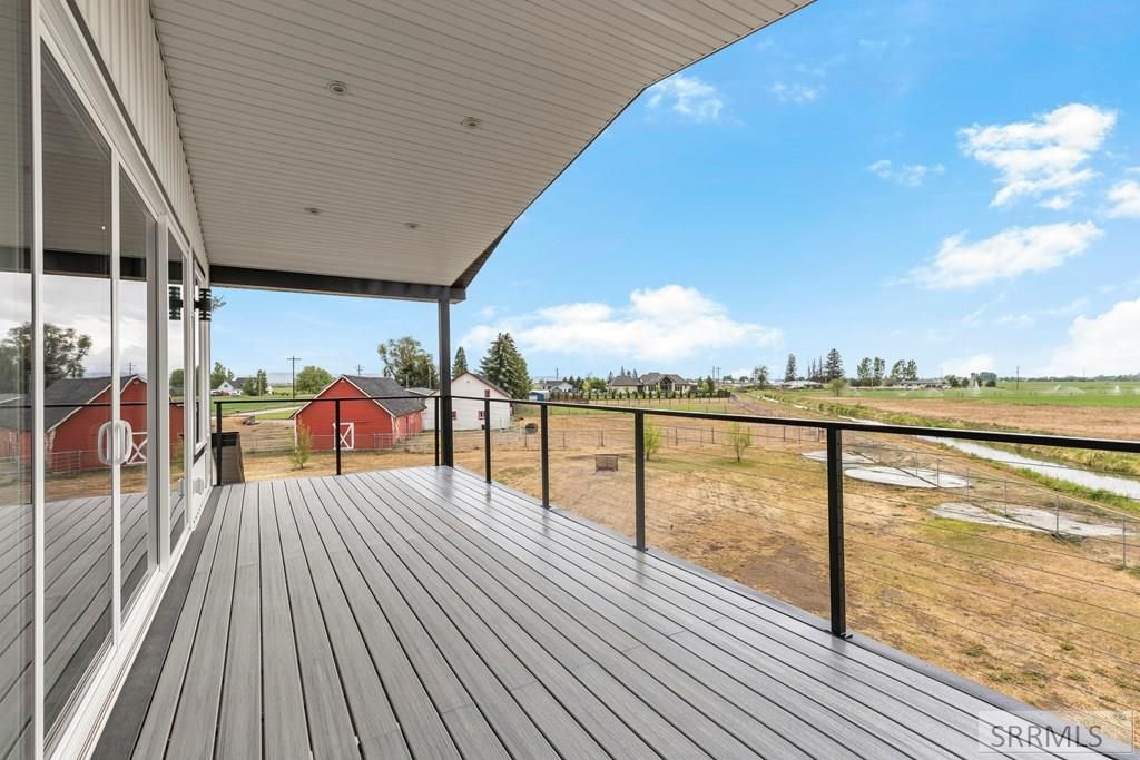 Image 43 of property listing at 1214 N 700 E, Shelley, ID 83274