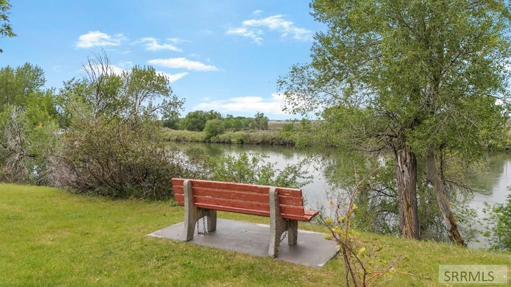 Image 46 of property listing at 1214 N 700 E, Shelley, ID 83274