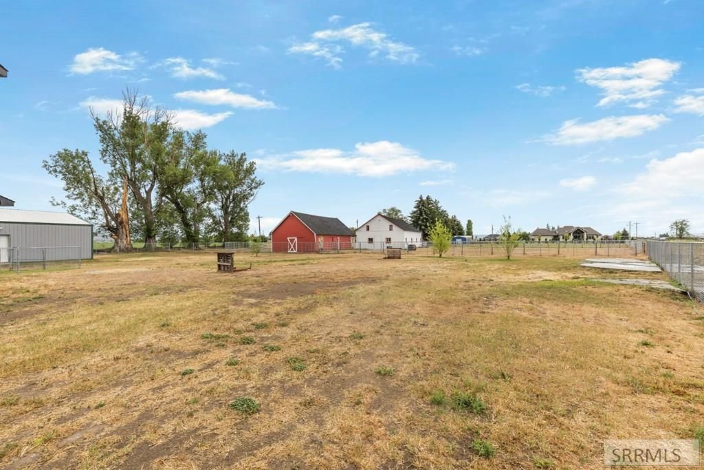 Image 49 of property listing at 1214 N 700 E, Shelley, ID 83274