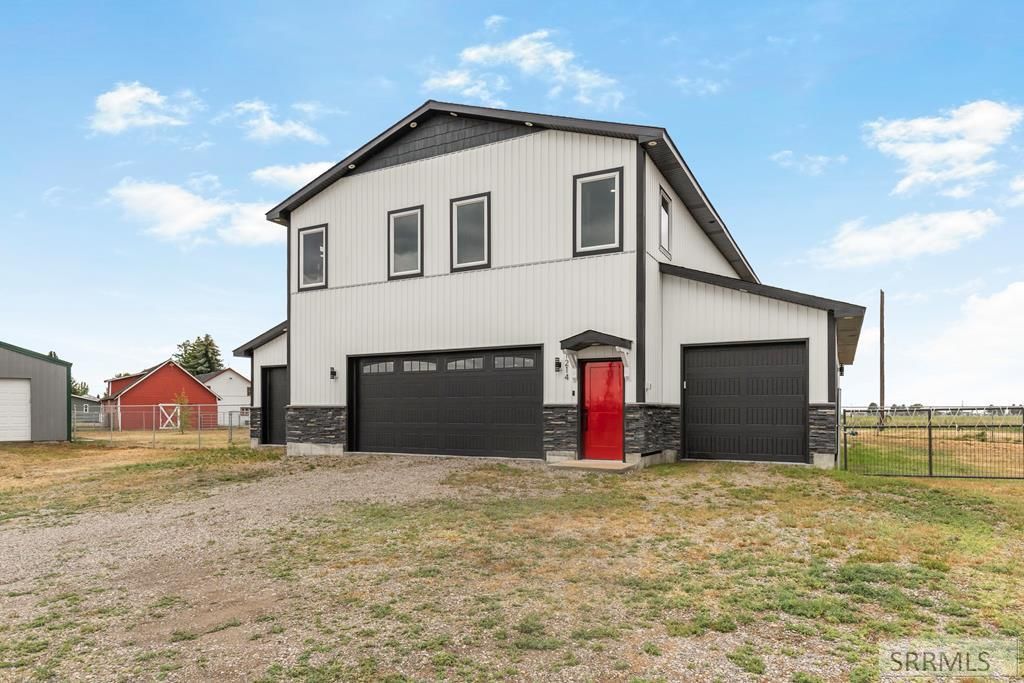 Image 70 of property listing at 1214 N 700 E, Shelley, ID 83274