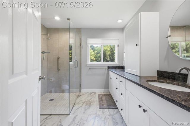 4638 Fox Chase Drive, White Lake Charter Township, MI 48383