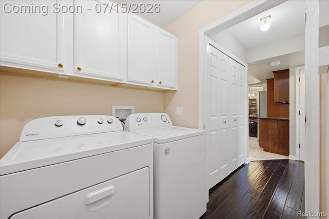 4638 Fox Chase Drive, White Lake Charter Township, MI 48383