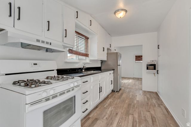 8831 S 400 E, Sandy, UT 84070