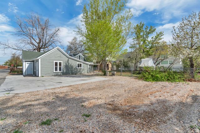 8831 S 400 E, Sandy, UT 84070
