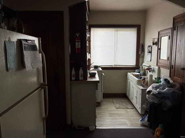 1518 Lincoln Way West, South Bend, IN 46628