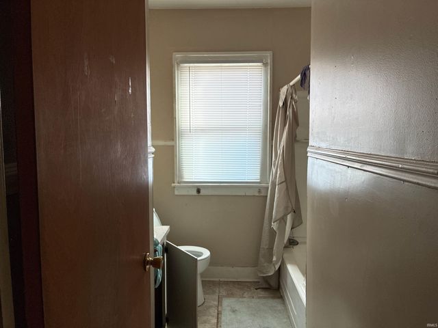 1518 Lincoln Way West, South Bend, IN 46628