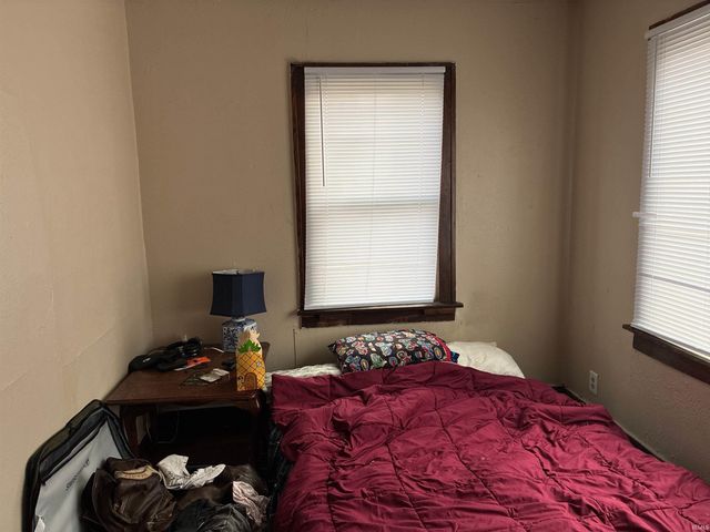 1518 Lincoln Way West, South Bend, IN 46628