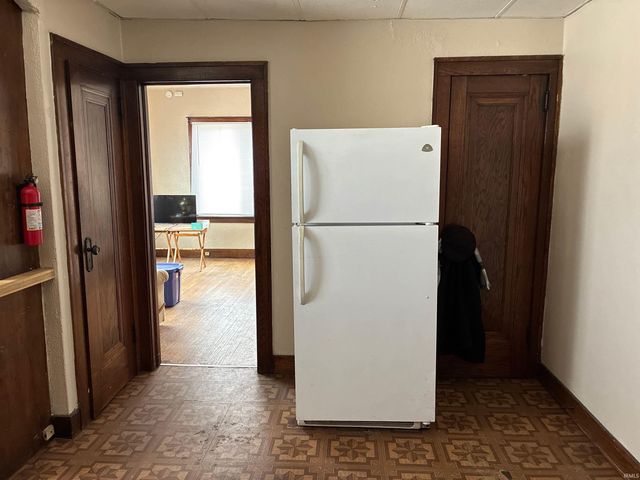 1518 Lincoln Way West, South Bend, IN 46628