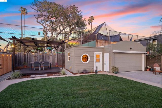 3235 Central Ave, Alameda, CA 94501