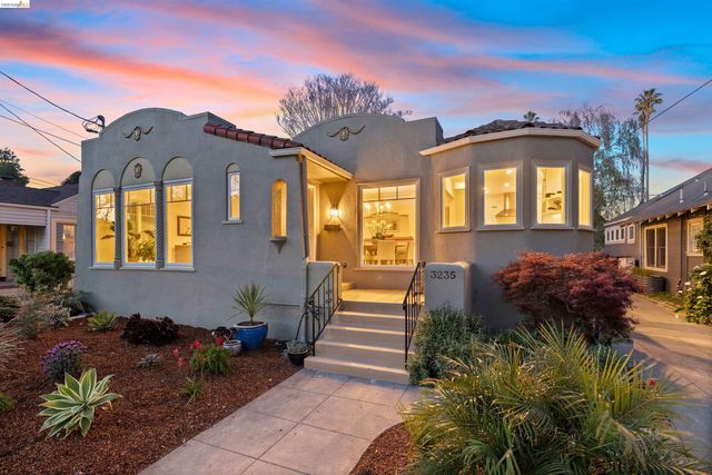 3235 Central Ave, Alameda, CA 94501