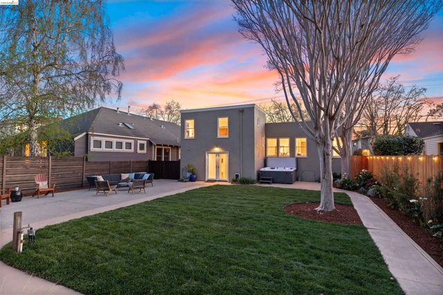 3235 Central Ave, Alameda, CA 94501