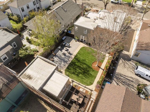 3235 Central Ave, Alameda, CA 94501